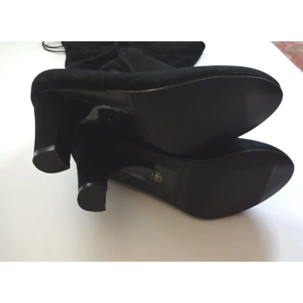 Women’s Over-the-Knee Black Suede Boots